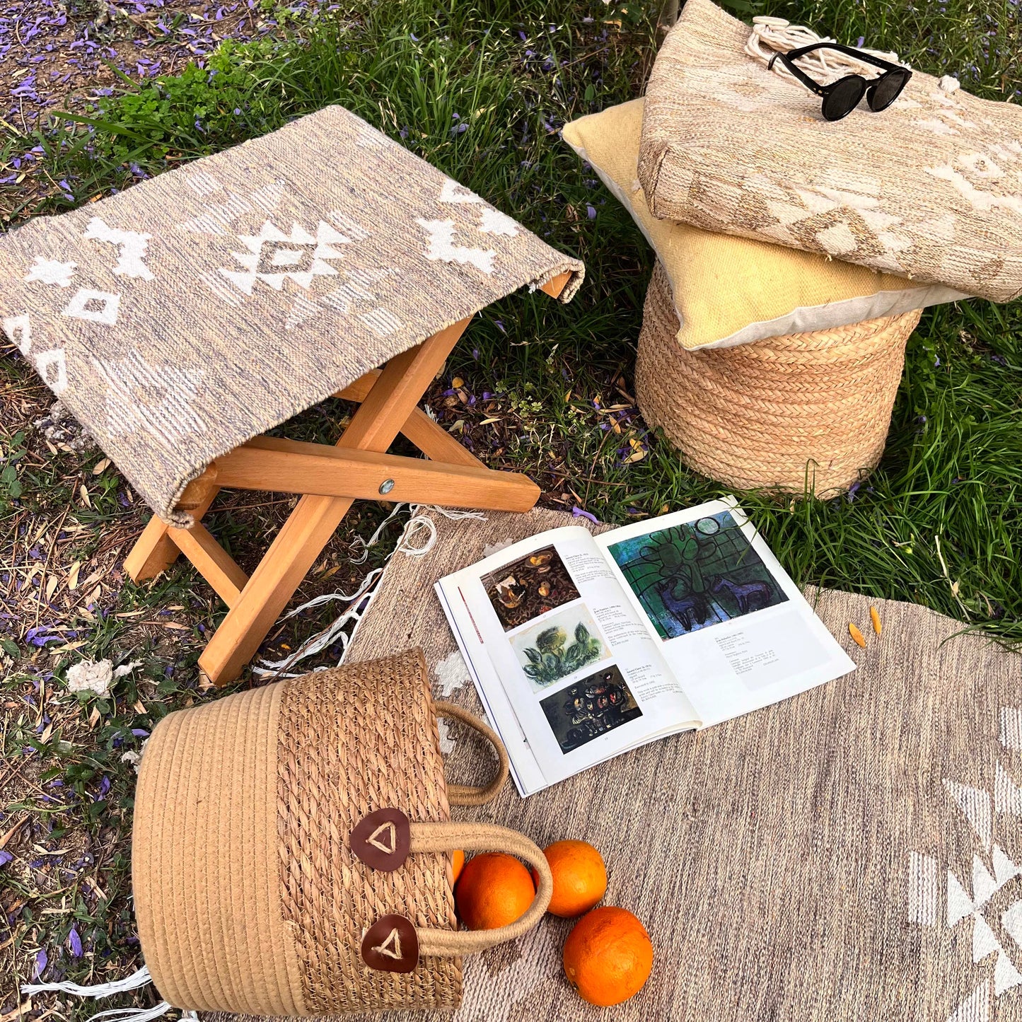 Motifa Folding Chairs