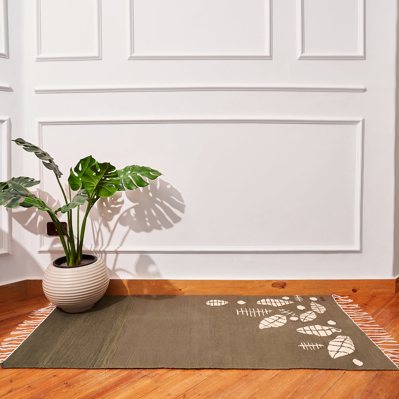 Leaves Cotton Kilim Rug