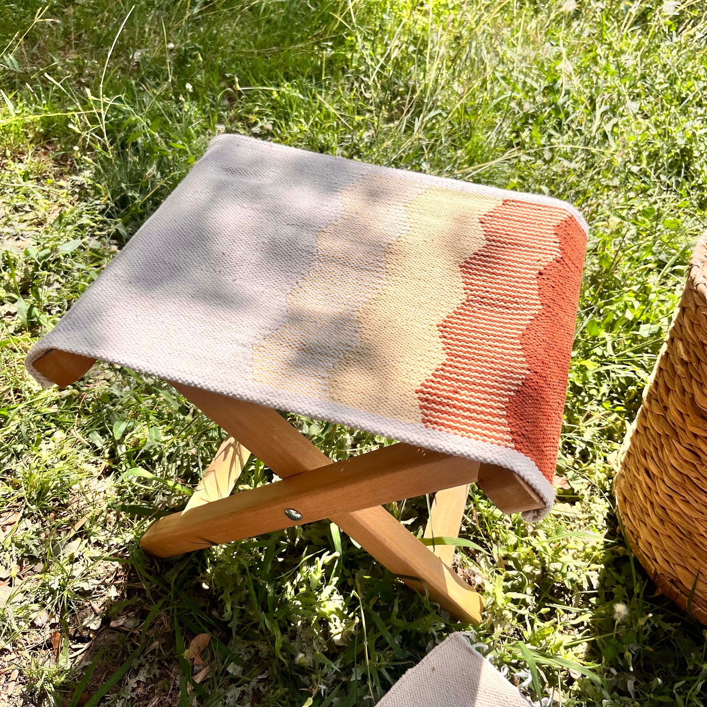 Tadreega Folding Chairs