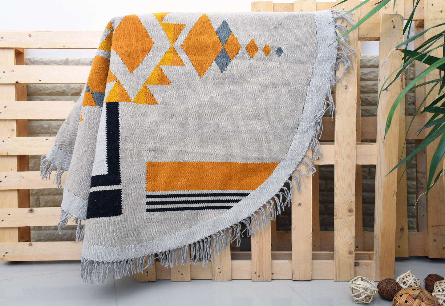 Shining Sun Round Kilim Rug